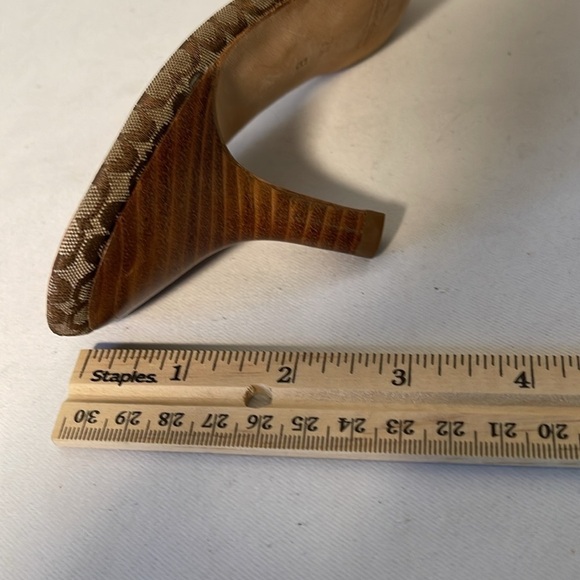 Coach Signature Tan Logo Sandal size 7.5 Made in Italy - Picture 10 of 10